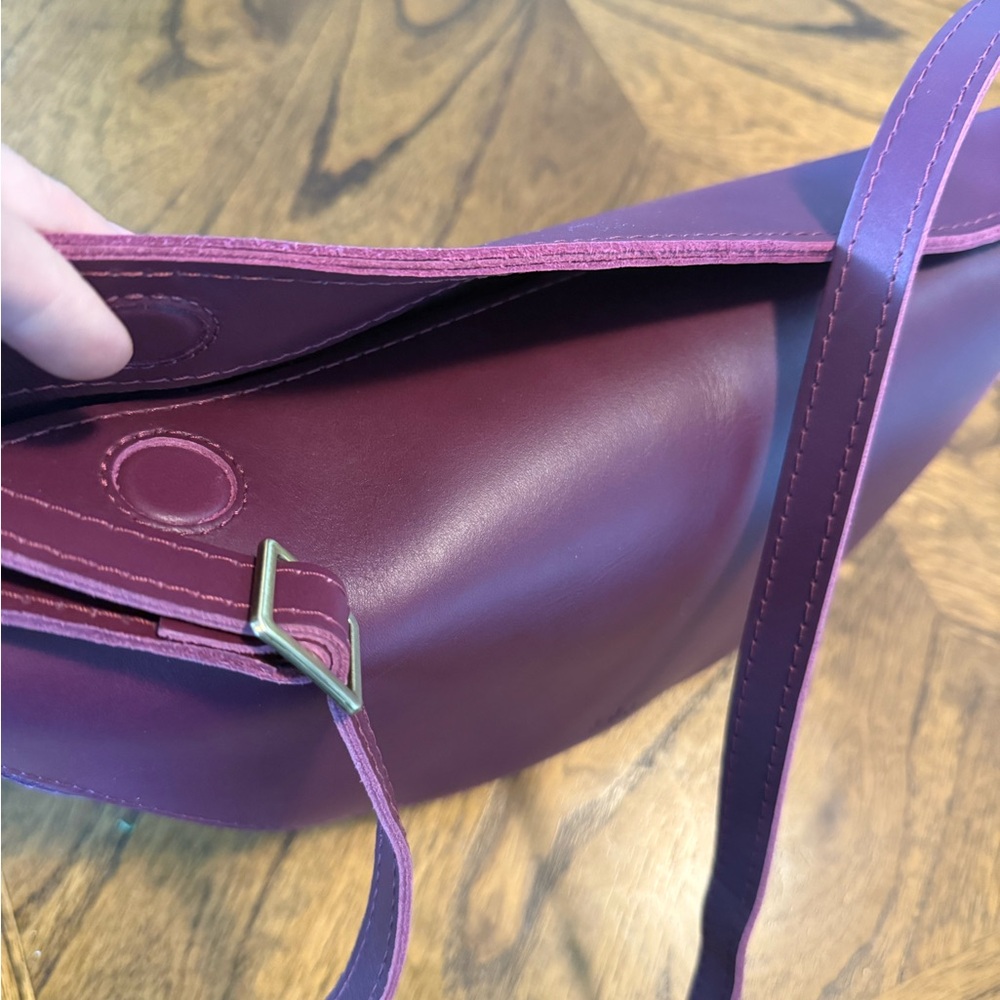 Portland Leather Plum Purple Crescent Crossbody Bag - Picture 5 of 12
